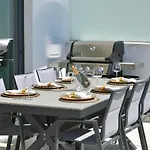 Solmalaga Seaview Pool & Parking