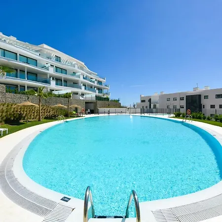 Solmalaga Seaview Pool & Parking Apartment *