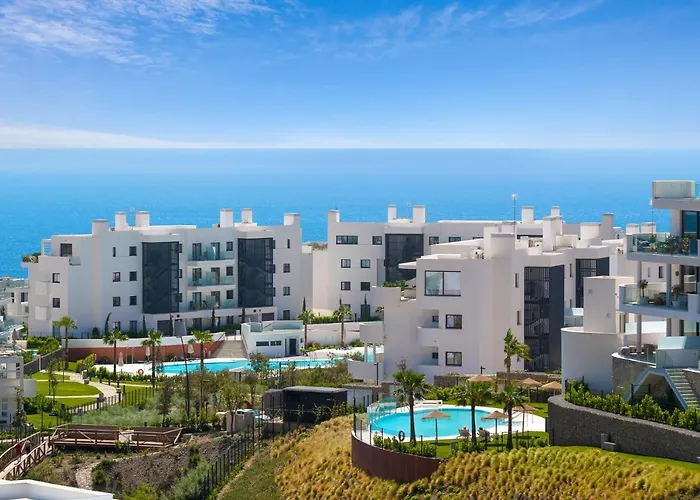 Solmalaga Seaview Pool & Parking Apartment