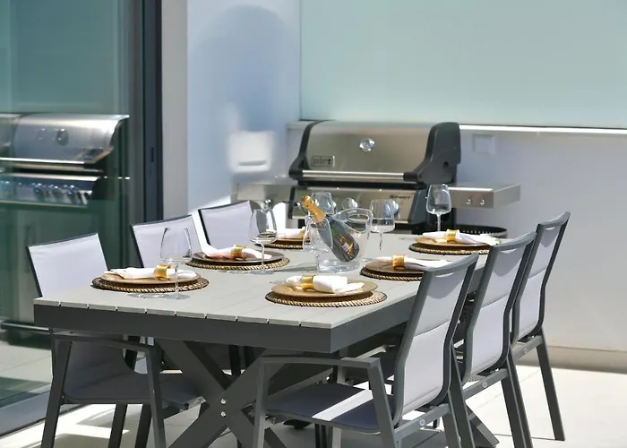 Solmalaga Seaview Pool & Parking