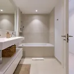Solmalaga Seaview Pool & Parking Apartment
